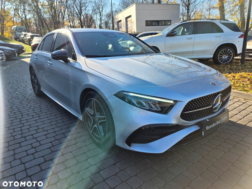 Mercedes-Benz Klasa A 220 4-Matic AMG Line 7G-DCT - 12