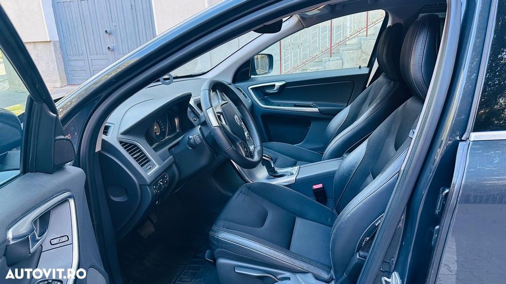 Volvo XC 60 - 6
