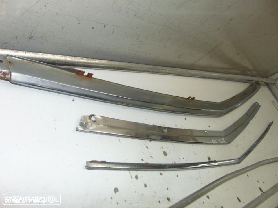 Audi 100 1968 a 1974 vários frisos - 3