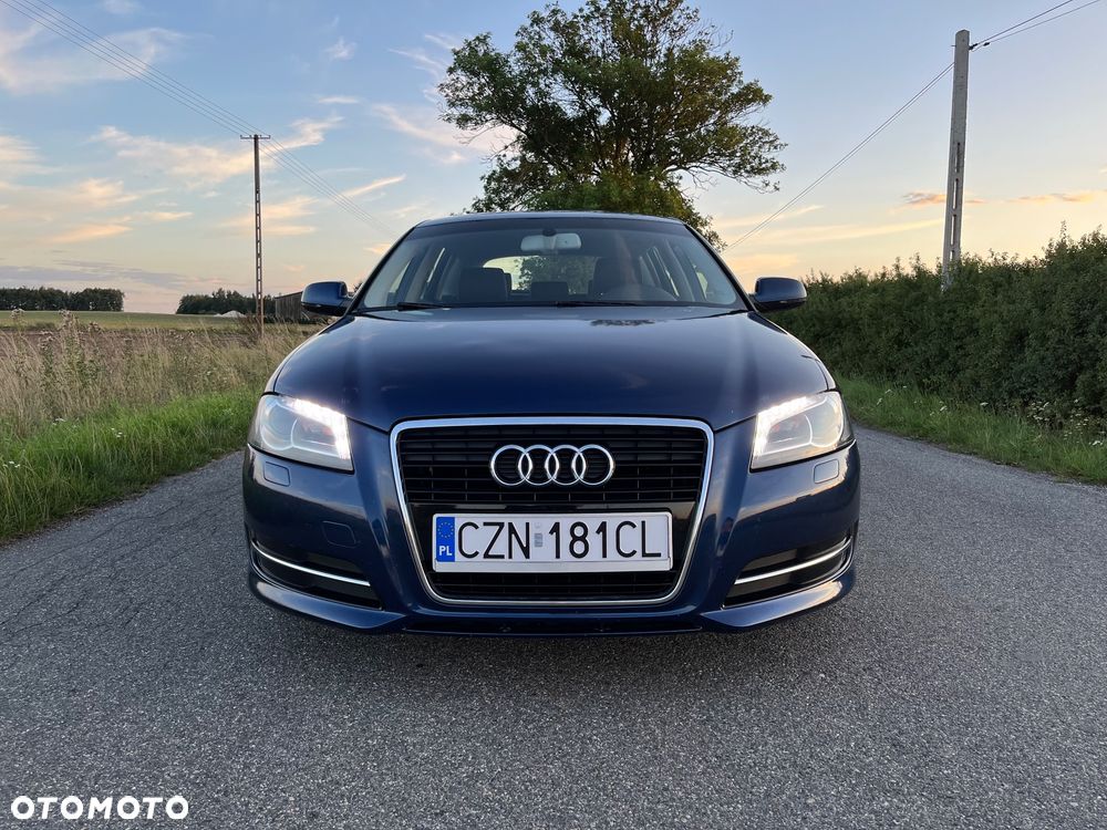 Audi A3 Sportback 2.0 TDI DPF Ambiente - 4