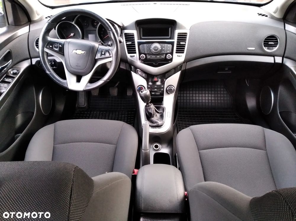 Chevrolet Cruze 1.6 LT - 5