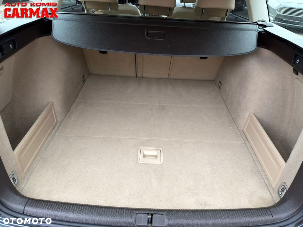 Volkswagen Passat - 16