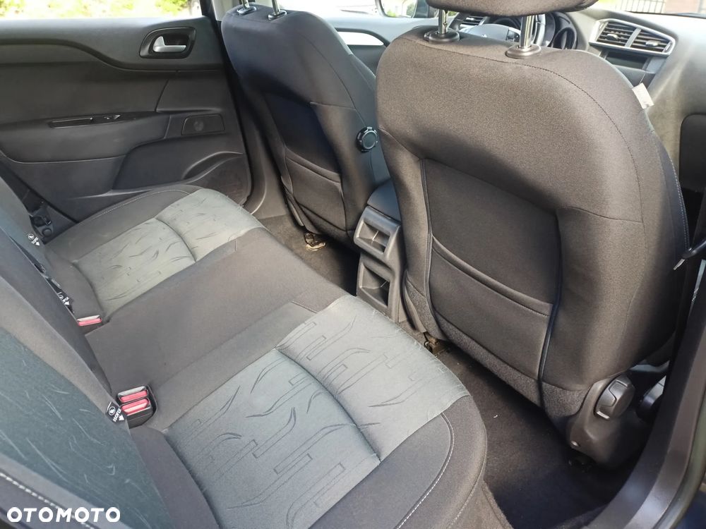 Citroën C4 e-HDi 115 Exclusive - 13