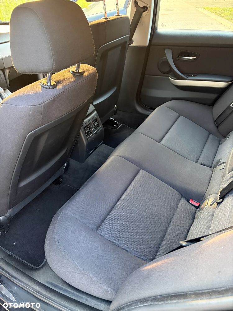 BMW Seria 3 - 17