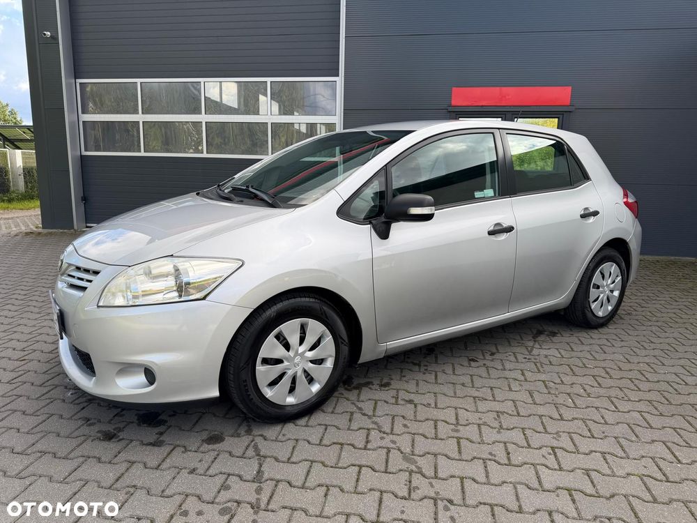 Toyota Auris 1.4 D-4D Active - 2