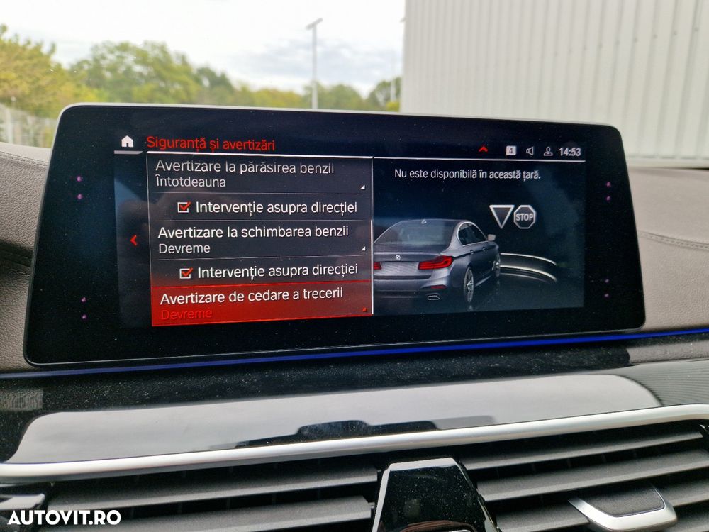 BMW Seria 5 540i xDrive AT - 31