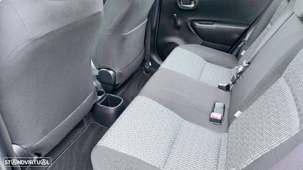 Toyota Yaris 1.0 VVT-i Trend - 29