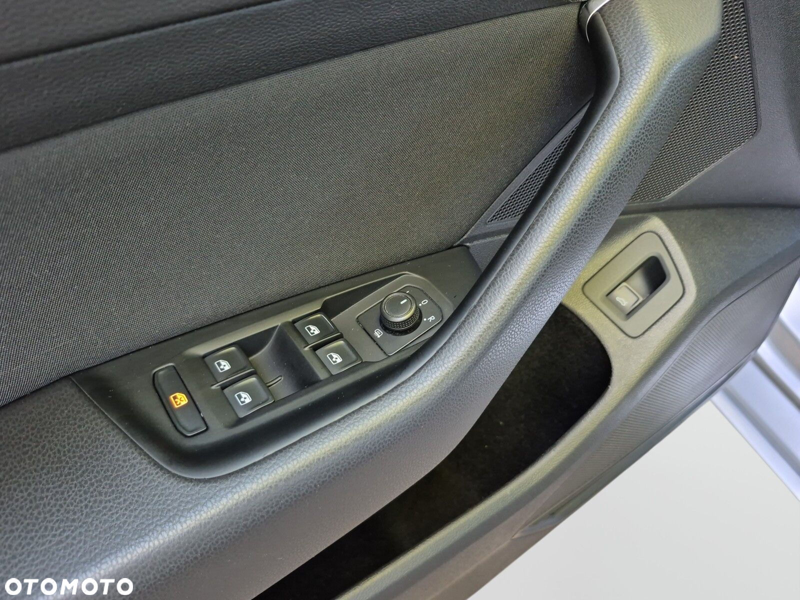 Volkswagen Passat 2.0 TDI EVO Elegance DSG - 10
