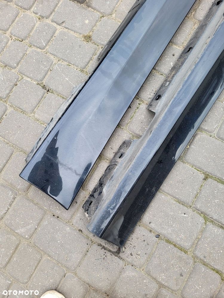 Progi nakładki bmw e90 07r sedan lakier black sapphire metal