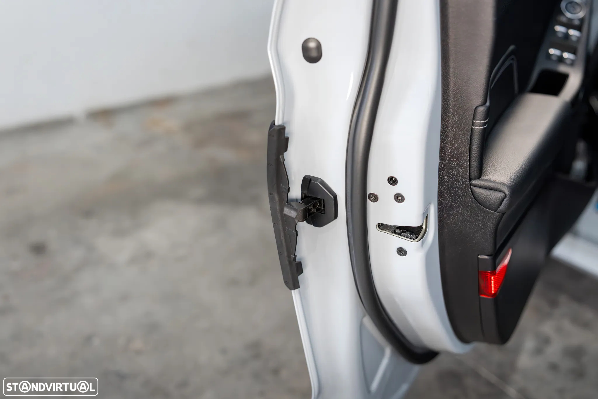 Ford Fiesta 1.5 EcoBoost S&S ST X - 46