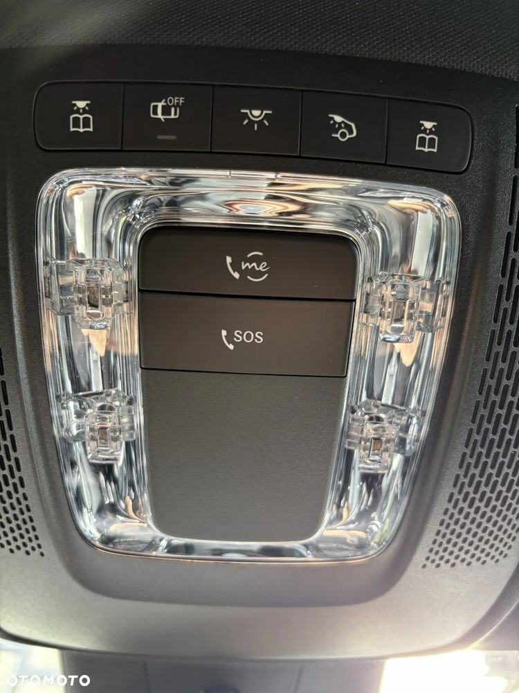 Mercedes-Benz Klasa A 180 AMG Line 7G-DCT - 16