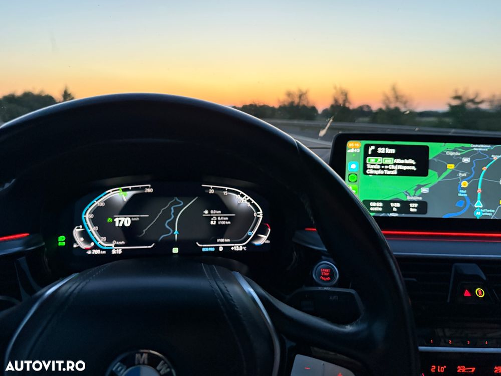 BMW Seria 5 520i AT MHEV - 14