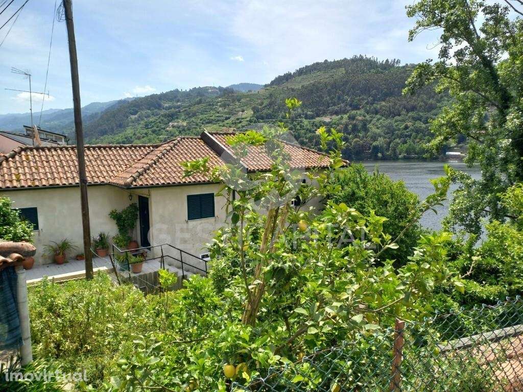 Moradia T3 em Porto Manso, Baião, com vistas deslumbrantes para o Rio - Grande imagem: 4/17