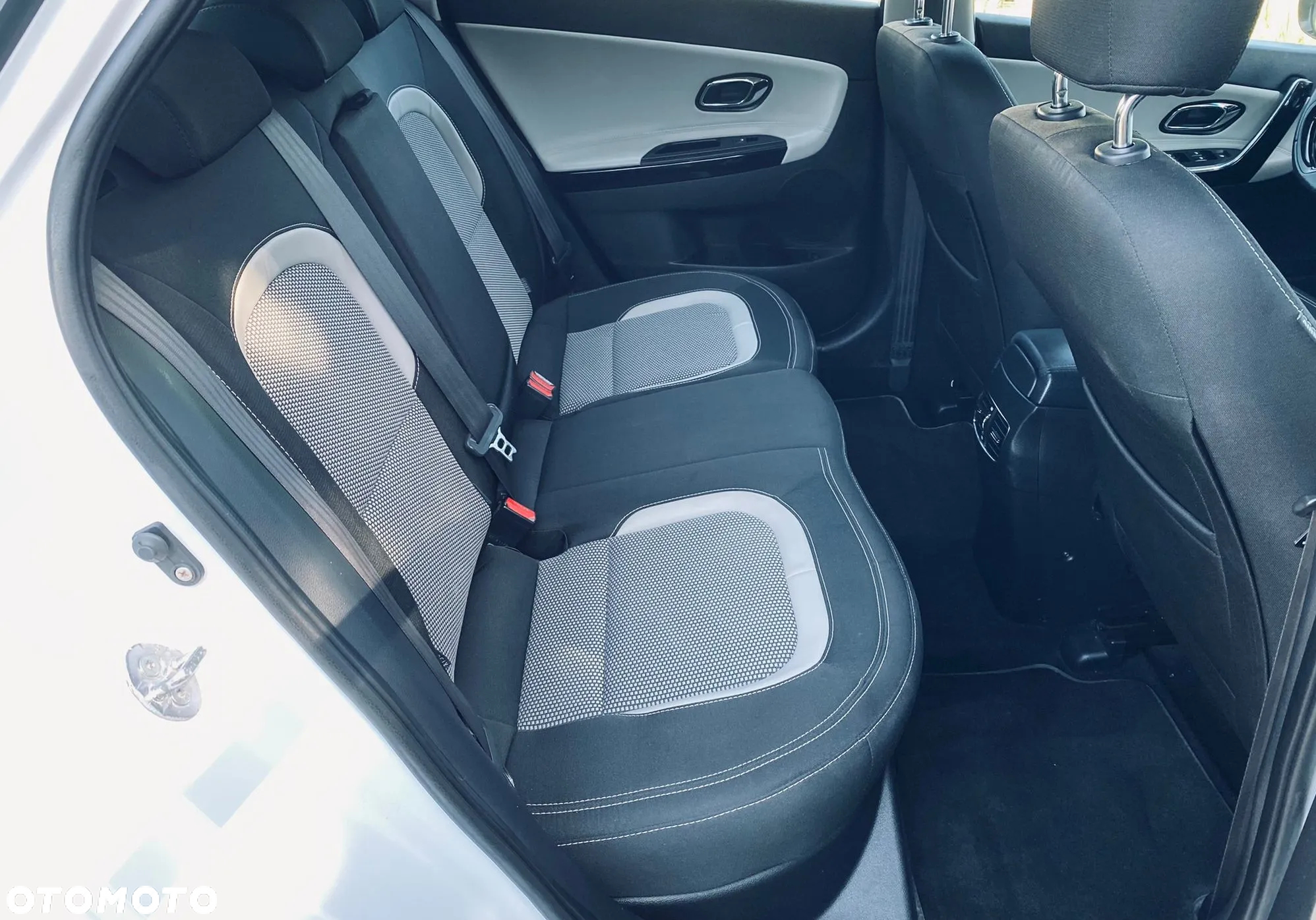 Kia Ceed 1.6 CRDi 128 Platinum Edition - 22