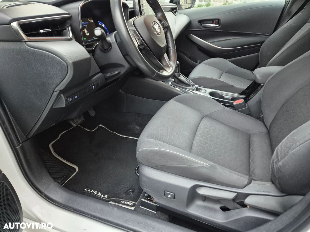 Toyota Corolla Sedan 1.8 HSD Business Plus - 11