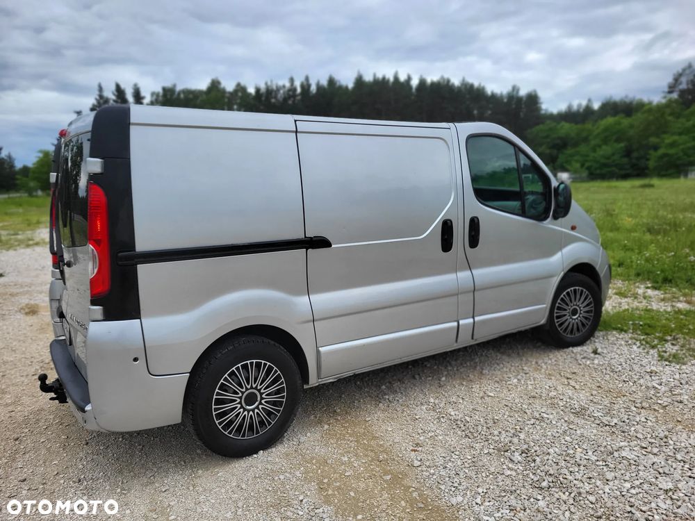 Opel Vivaro - 9