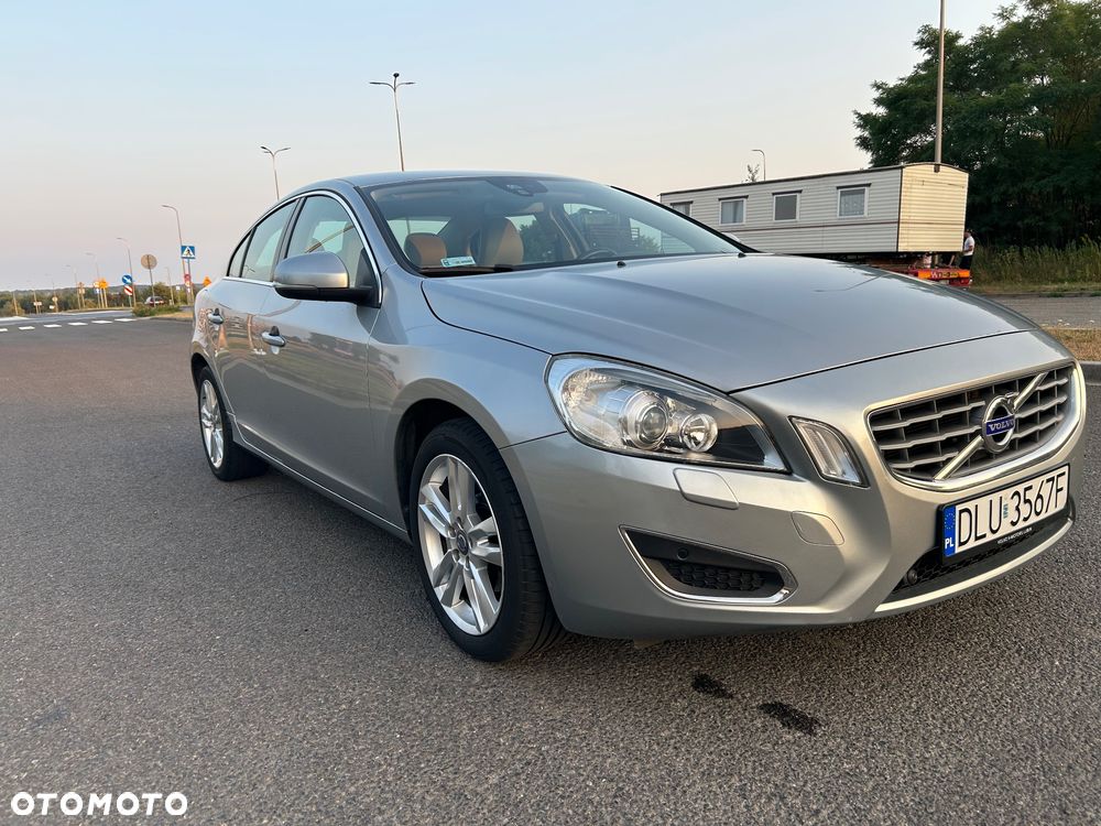 Volvo S60 - 1