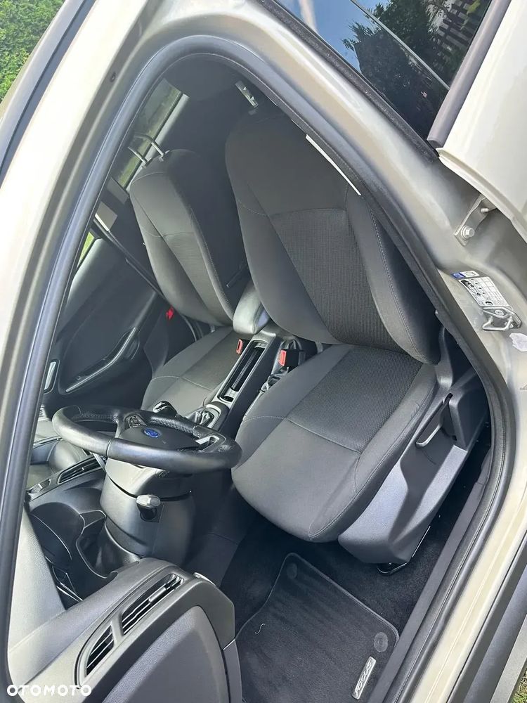 Ford Focus 1.0 EcoBoost Titanium - 12