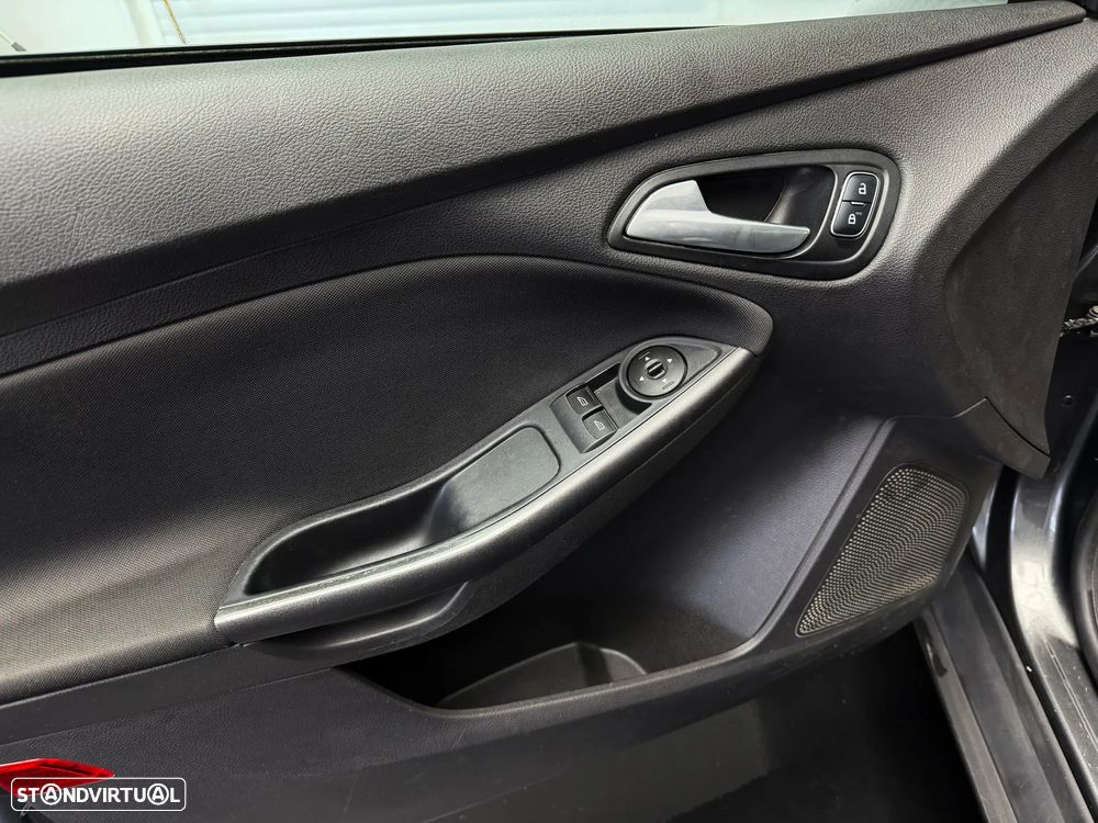 Ford Focus SW 1.0 EcoBoost S&S Trend - 7