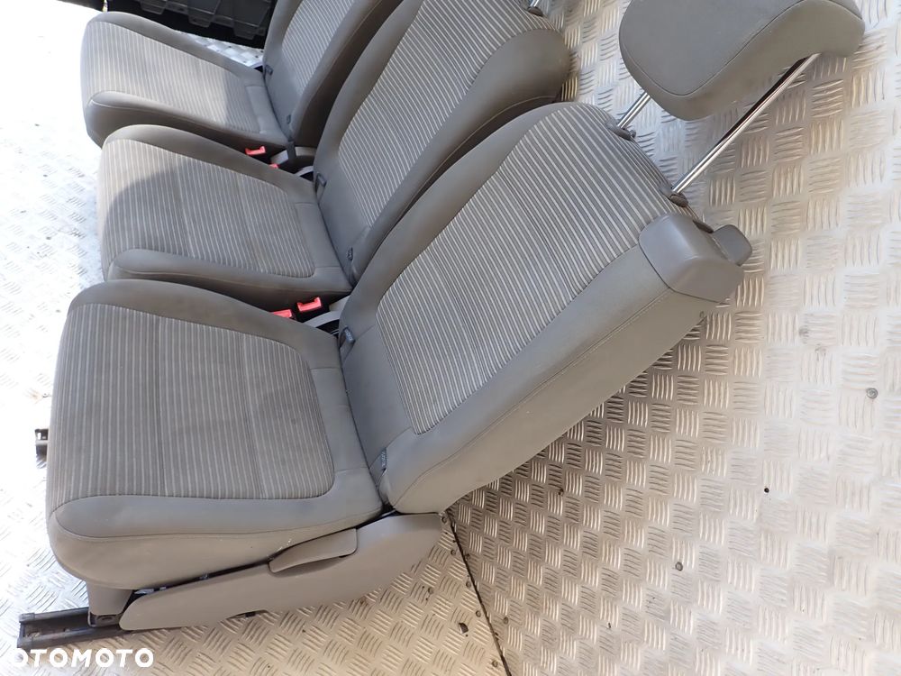 VOLKSWAGEN SHARAN 7N0 2013 ROK FOTELE 2 I 3 RZĄD MATERIAŁ ZESTAW - 10