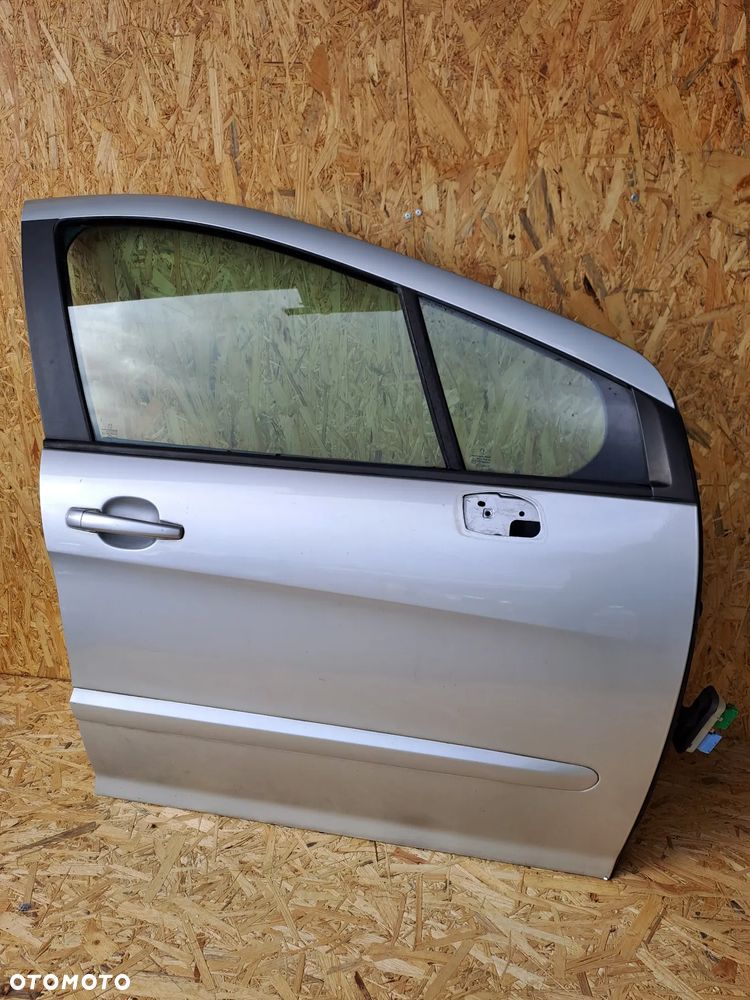 Drzwi Przednie Prawe Peugeot 308 T7 07-13 EZRC - 1