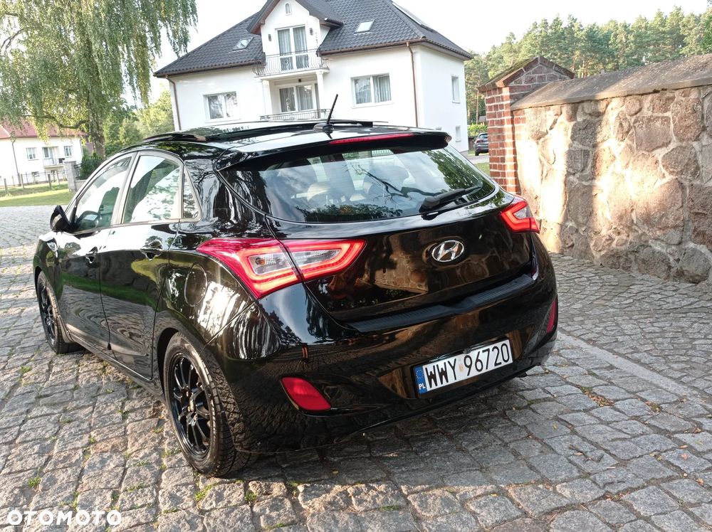 Hyundai i30 1.6 GDI Premium - 13