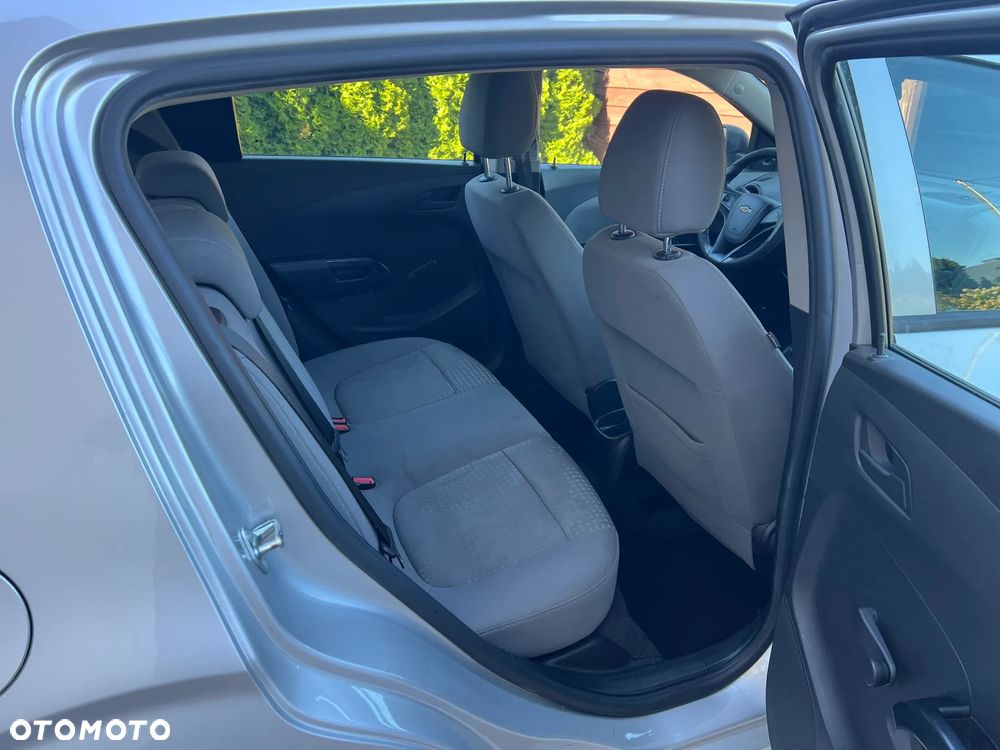 Chevrolet Aveo 1.2 LS - 17