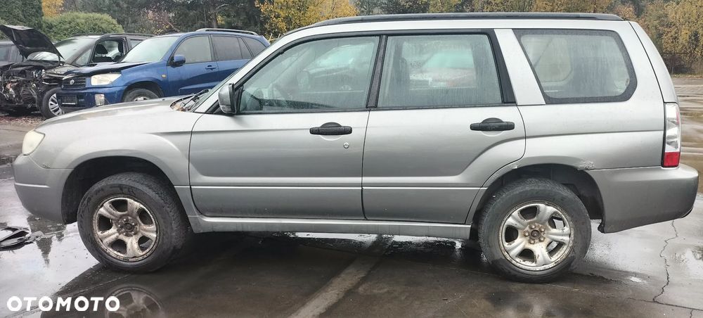 DRZWI TYŁ LEWY PRAWY BŁOTNIK LUSTERKO LAMPA SZYBA PANEL KOD 45A SUBARU FORESTER II LIFT SG 2,0 AWD - 3