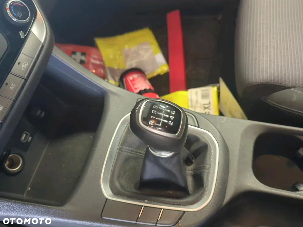 Hyundai i30 1.5 DPI Classic + - 11