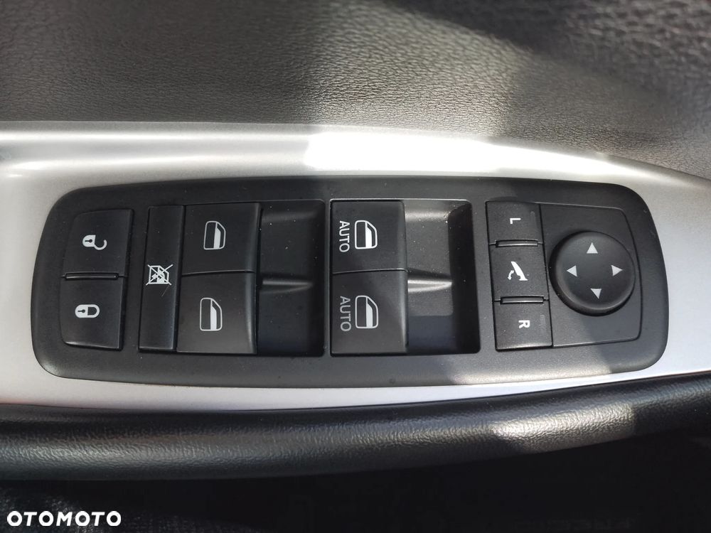 Fiat Freemont 2.0 Multijet 16V DPF Automatik Allrad Urban - 26