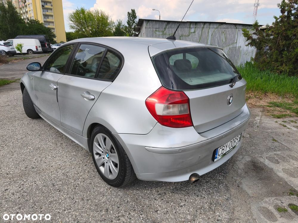 BMW Seria 1 118i - 3