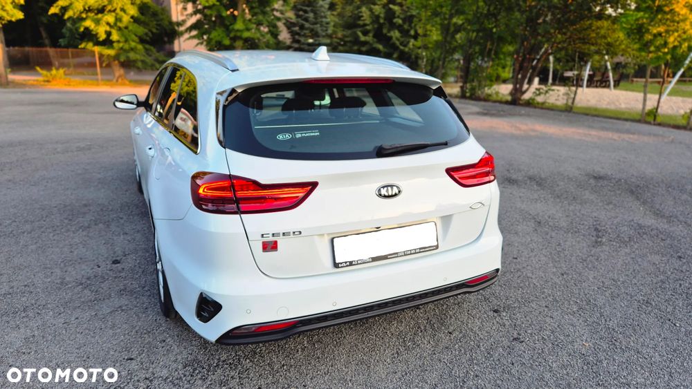 Kia Ceed - 7
