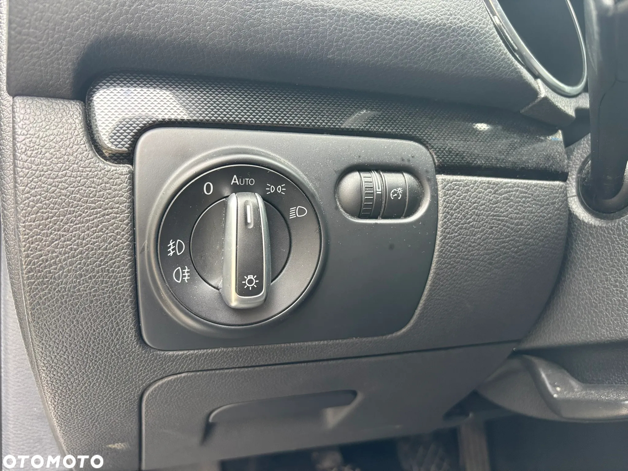 Volkswagen Golf VI 1.6 TDI Comfortline Optimum - 17