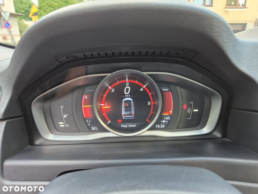 Volvo V70 D3 Summum - 32