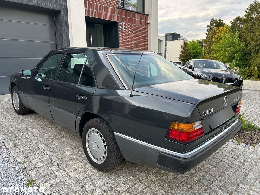 Mercedes-Benz W124 (1984-1993) - 6