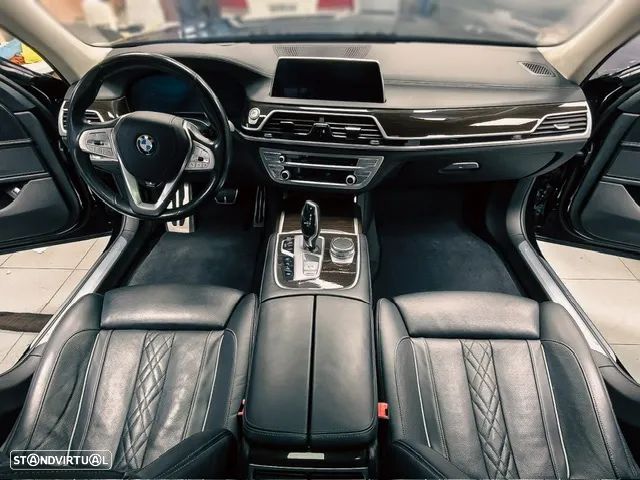 BMW 745 e iPerformance Pack M Auto - 5