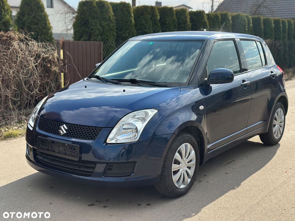 Suzuki Swift - 1