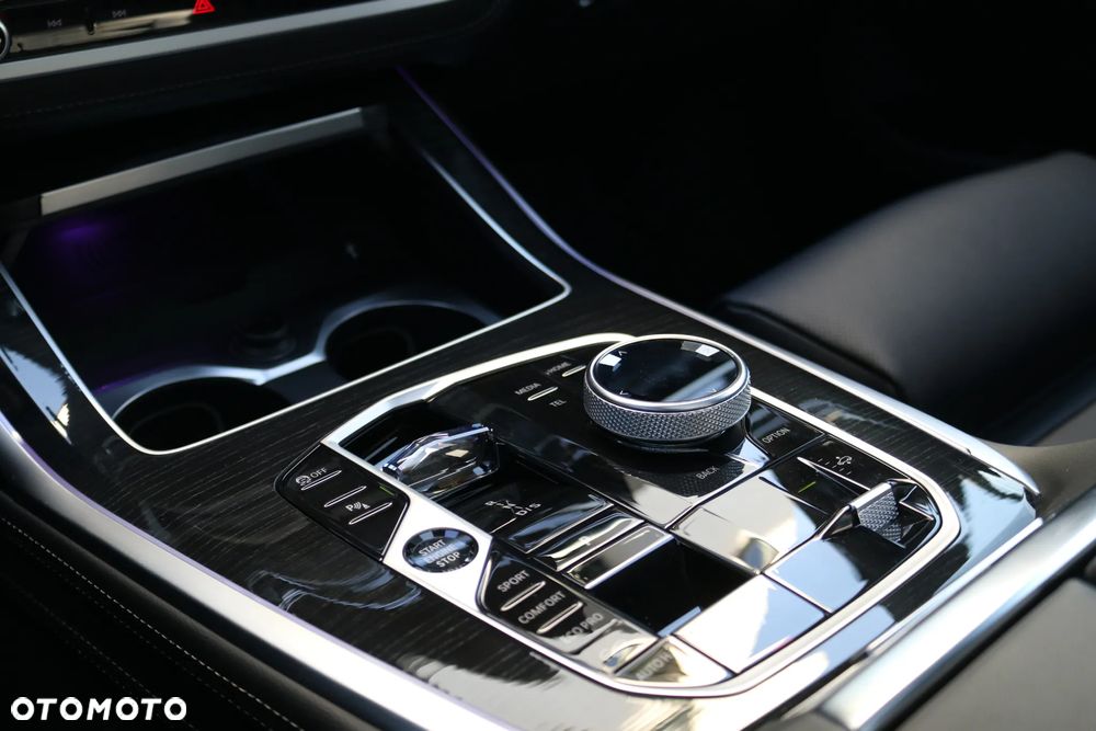 BMW X7 xDrive40d mHEV M Sport sport - 16