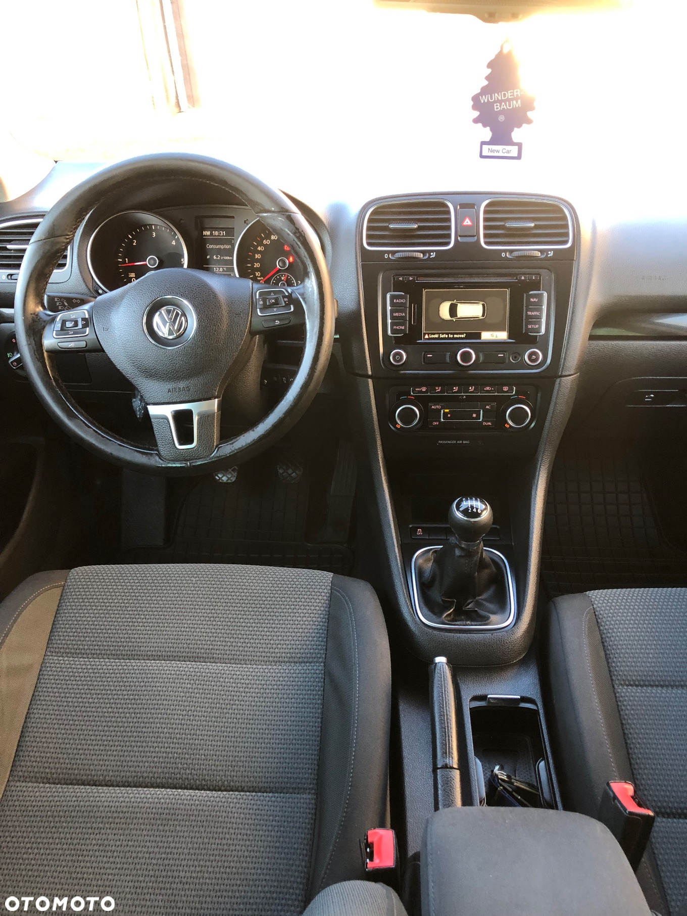 Volkswagen Golf - 9