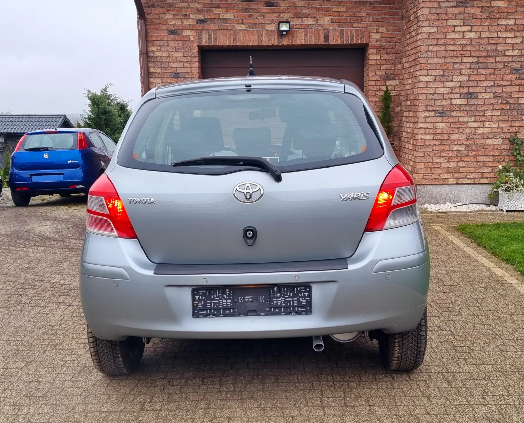 Toyota Yaris 1.33 Premium - 6