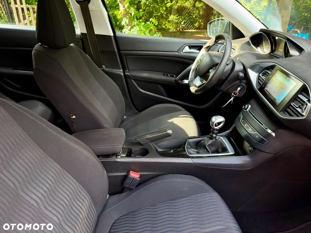 Peugeot 308 BlueHDi 120 Stop & Start Active - 36