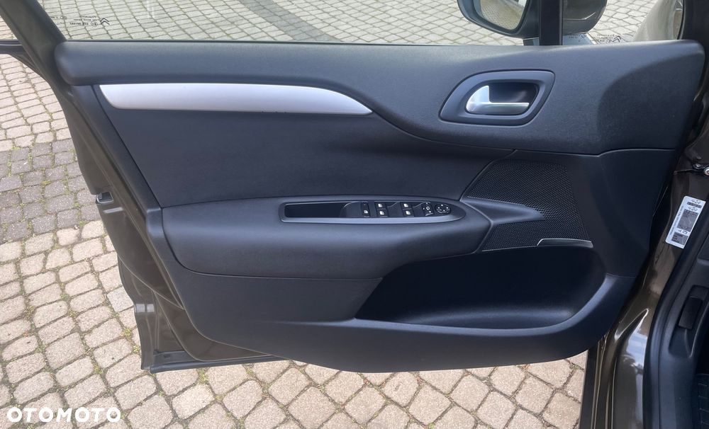 Citroën C4 VTi 120 Business Class - 19