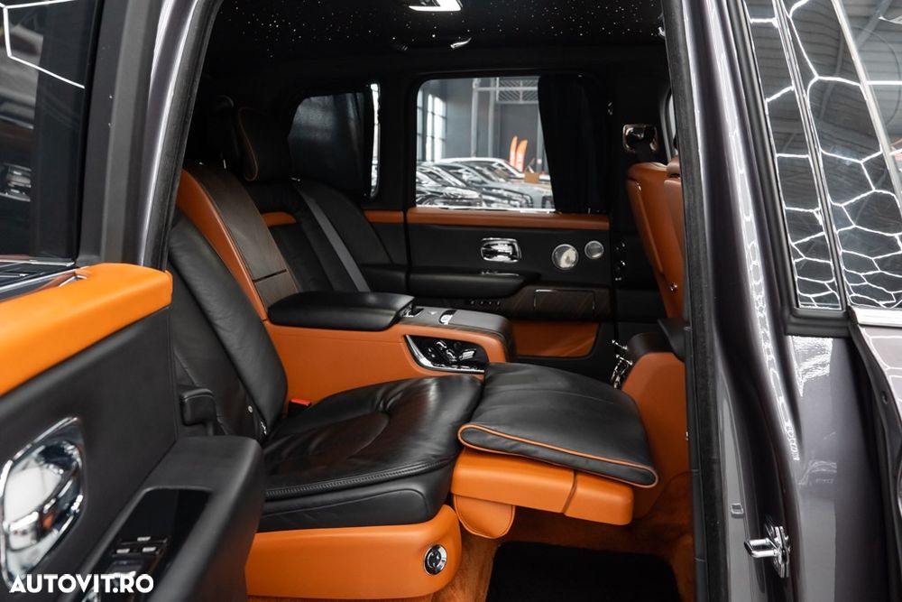 Rolls-Royce Cullinan Standard - 18