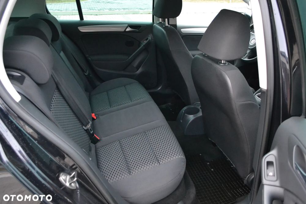 Volkswagen Golf - 29