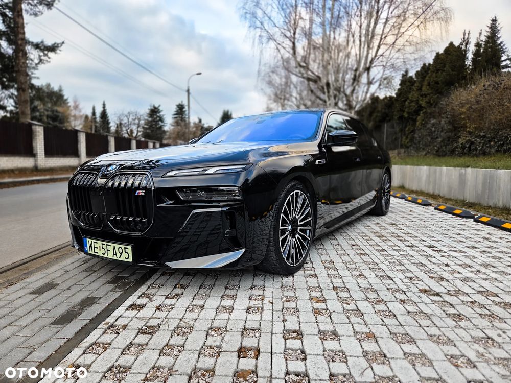 BMW i7 - 23