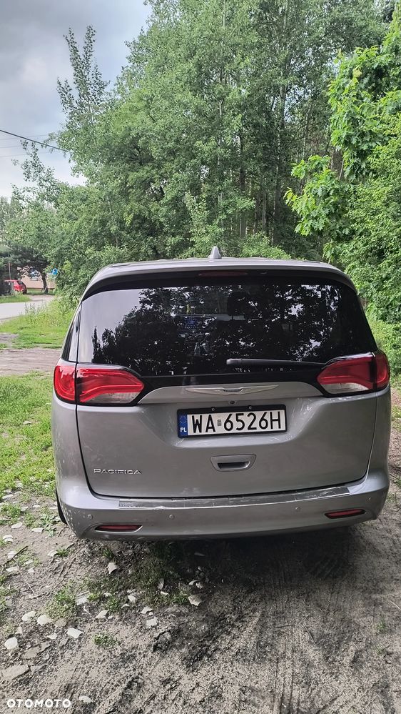 Chrysler Pacifica - 6