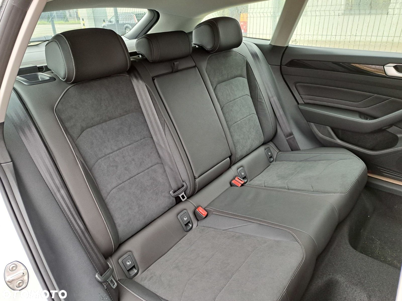 Volkswagen Arteon 2.0 TSI Elegance DSG - 35