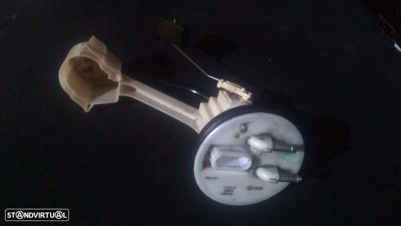 Bomba De Combustivel  Volkswagen Passat Variant (3B5) - 3