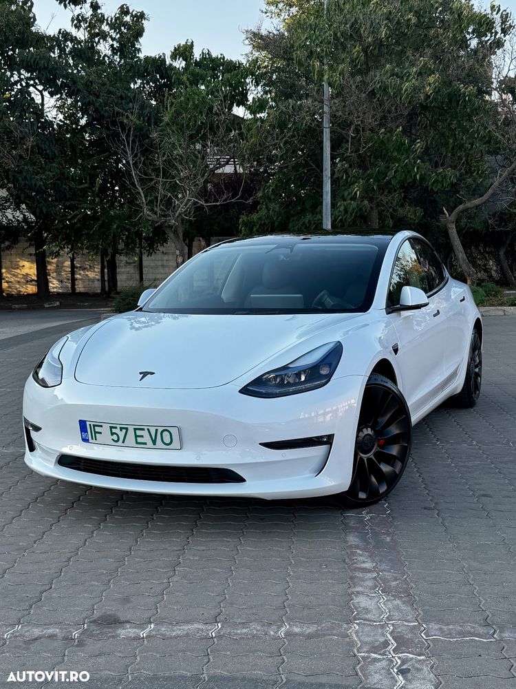 Tesla Model 3 Performance - 1