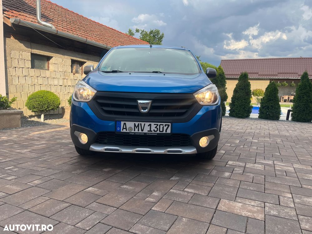 Dacia Lodgy 1.2 TCe 115 CP Stepway - 2